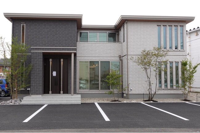 当社初の新築・リフォーム・不動産トータル対応型の相談施設『SEKISUIHEIM Sumai Design Lounge （住まいデザインラウンジ）』をオープン
