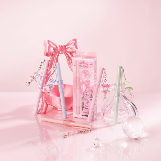 yutoriが展開するコスメブランド「minum」から魔法少女感あふれるチャーム付きぷにゅグリップライナーが発売開始
