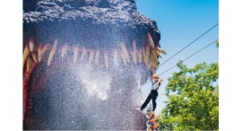 夏季限定!ニジゲンノモリ「ゴジラ迎撃作戦」びしょ濡れ爽快ジップライン『スプラッシュゴジラ2026』7月10日(金)~9月30日(水)まで開催 夏季限定!ニジゲンノモリ「ゴジラ迎撃作戦」びしょ濡れ爽快ジップライン『スプラッシュゴジラ2026』7月10日(金)~9月30日(水)まで開催