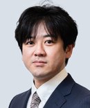 楽天モバイル株式会社 先端技術開発統括部 イノベーションプログラム開発事業部 ジェネラルマネージャー 朽津 光広 氏 楽天モバイル株式会社 先端技術開発統括部 イノベーションプログラム開発事業部 ジェネラルマネージャー 朽津 光広 氏