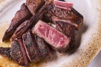 「ウルフギャング・ステーキハウス」 6月は、肉を祝え。「ウルフギャング・ナショナル・ステーキハウスマンス」