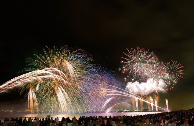 国内最大級24,000発が夜空を彩る!千葉開府900年を祝う特別な一夜『幕張ビーチ花火フェスタ2026』本日13:00よりチケット発売開始