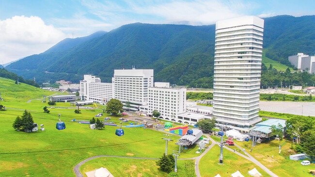 Trip.com、「FUJI ROCK FESTIVAL ’26」開催期間中の苗場プリンスホテル宿泊プランを5月25日より期間限定で特別販売開始。