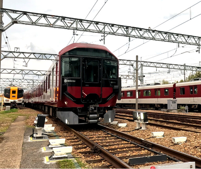 車両床下検査システムの実証実験を開始します