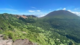 初夏の浅間山 初夏の浅間山