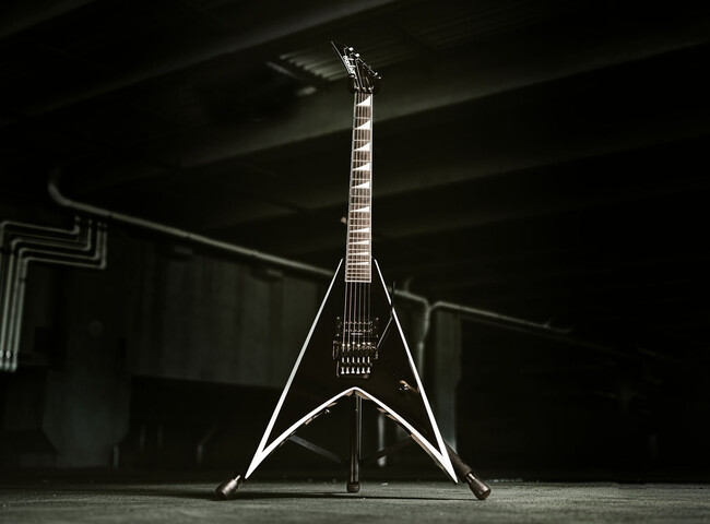 【Jackson】Limp Bizkitの先駆的なギタリスト、ウェス・ボーランド初のシグネイチャーモデル『Pro Series Signature Wes Borland King V(TM) KV』を発表