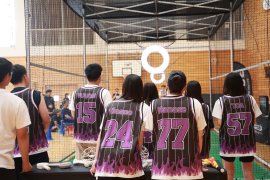 試合中の様子(岡山県美作高校) 試合中の様子(岡山県美作高校)