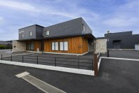 エームサービス、給食業界初の体験型ラボ併設コーヒー製造工場を6月1日にグランドオープン