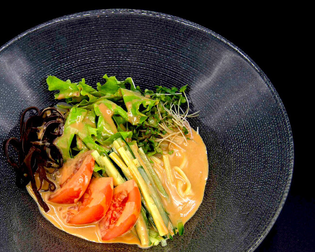 【大阪】夏にぴったり！「胡麻酢冷麺」登場～ヴィーガン・五葷抜き・グルテンフリーで身体に優しい新メニュー｜ヴィーガンラーメン専門店「MERCY Vegan Ramen」