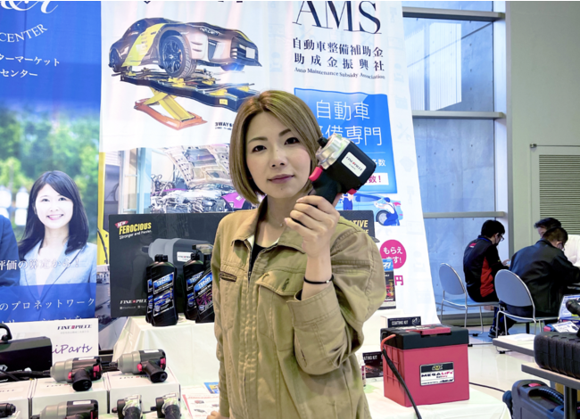 カスタマークラウド、ファインピース スーパーパワフル エアーインパクトレンチのSNS展開・WEBプロモーションにおいて連携　日本で一番有名な整備士、メカニック塾メカドルゆきの動画も配信