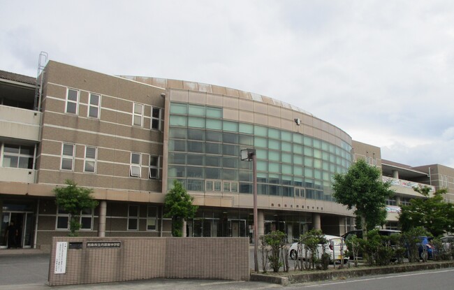 全国初！健康づくり部局・学校教育部局・公衆衛生の専門家チームが連携し、「総合的な学習の時間」でヘルスリテラシーの向上を目指す授業を実施