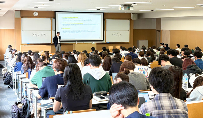 「DX・AI時代に求められるプロジェクトマネジメントの価値とキャリアの可能性」を学習院大学生に向けて発信日本プロジェクトソリューションズ株式会社 代表取締役社長 伊藤大輔が特別講義に登壇