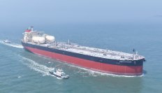 309,000重量トン型VLCC「HIMALAYASAN」の引き渡し