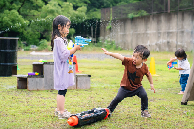 【愛知県一宮市】BBQ場がびしょ濡れバトル会場に！プール付き「水鉄砲フィールド」今年も開幕