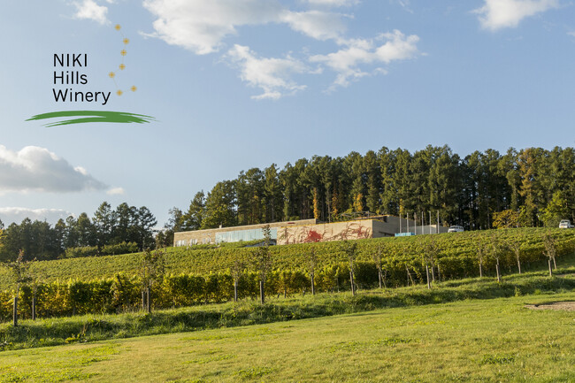 NIKI Hills Wineryの初夏を感じる限定イベント “ロゼとさくらんぼ”開催