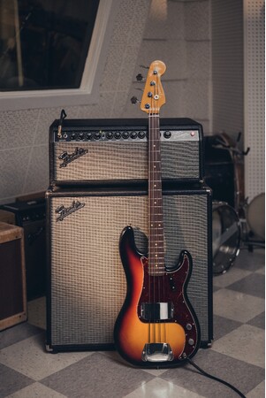フェンダー、ロックの殿堂入りベーシストジェームス・ジャマーソンを称えるトリビュートモデル『James Jamerson 1962 Precision Bass(R)』を発表