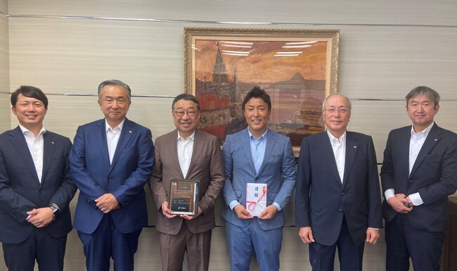 無担保での大規模調達が証明する「盤石な財務基盤」を、社会の課題解決へ。2億円のSDGs私募債を発行。子どもの自立支援団体へ継続寄贈