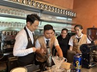 フィリピン・メトロマニラに“銀座”をテーマにした
ブランドショップ3号店
『KEY COFFEE Kissaten Glorietta -The Ginza Salon-』が誕生