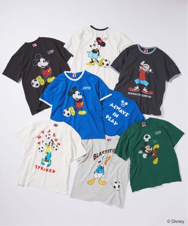 JOURNAL STANDARDより、サッカーをテーマにしたミッキーマウスたちのプリントTシャツが登場