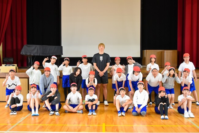 「いいときも悪いときも、その時にできることに集中する」シーホース三河・西田優大選手が小学校の「夢の講演」で児童へエール