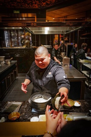 SNSで国内外から注目を集める料理人・おにぎり太郎氏を迎えてお米の魅力を再発見する“お米尽くし”のコースを提供【グランドプリンスホテル広島】