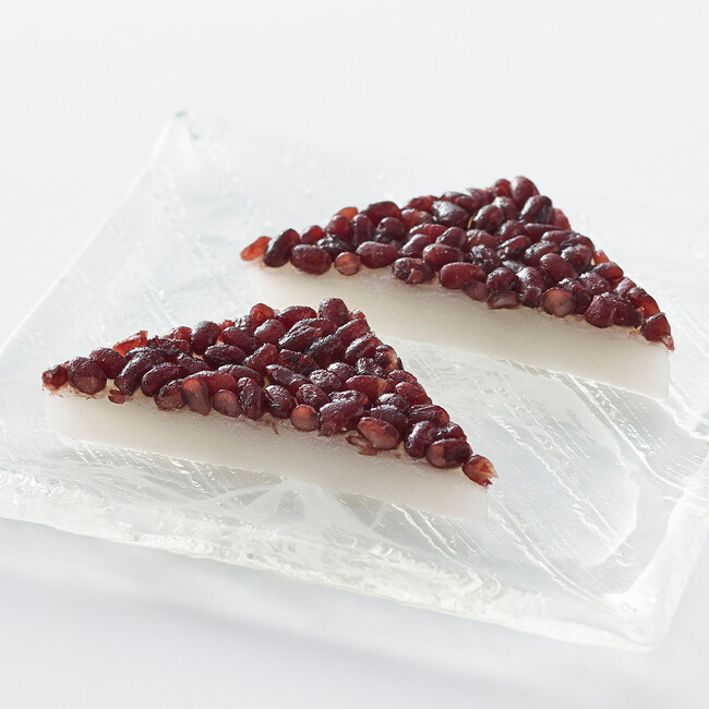 【西武池袋本店】半年の節目「夏越の祓」に味わう、縁起菓子『水無月』を特集