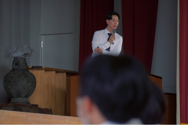 奈良県立宇陀高校で全校生徒約300名を対象に健康づくりや予防をテーマにした特別授業を実施