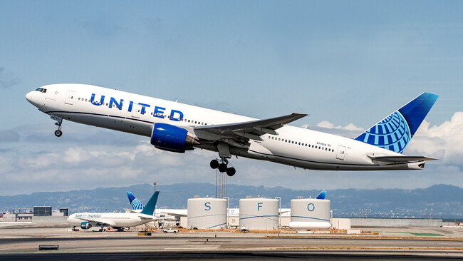 ユナイテッド航空、スターリンクWi-Fi導入を加速、スターリンクを搭載した初のワイドボディ機で運航開始