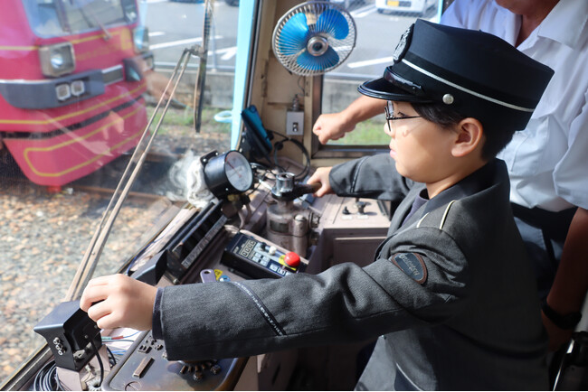 【鉄道マニアの小学生必見！】運転・洗車機・手洗い・ピット見学など貴重な体験がてんこ盛り！ふるさと寄附で東海地方唯一の路面電車「豊橋鉄道市内線」を満喫☆