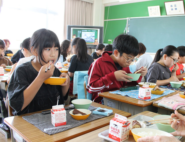 給食から学ぶ戦争と平和―豊橋市が初の試み「豊橋空襲を忘れない」特別献立を提供