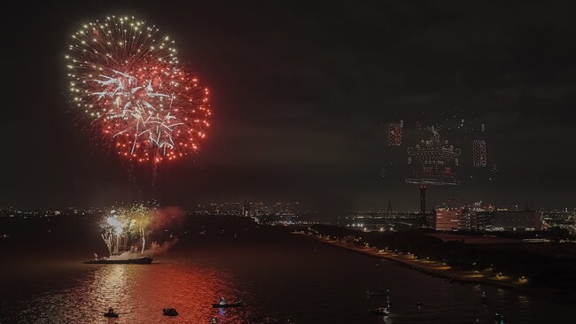 約15,000人が来場した「OSAKA BAY SKYLUMINA」 レッドクリフによる延べ2,000機のドローンショーが舞洲の夜空を彩る