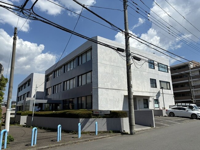 スタンレー電気株式会社「横浜サテライトセンター」の 外壁大規模修繕工事を竣工