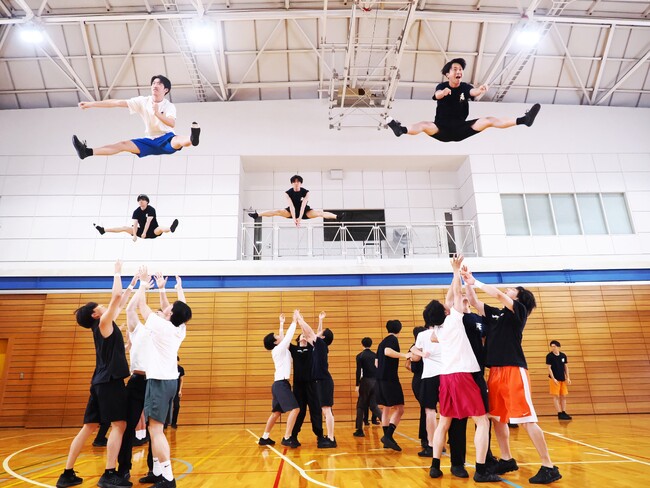 チアするサラリーマン「Cheer Re-Man's（チアリーマンズ）」過去最大規模の単独公演を開催！稽古場インタビューが到着！