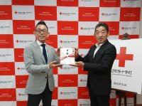 医系専門予備校メディカルラボが医療従事者支援活動等の一環として日本赤十字社へ寄付を実施