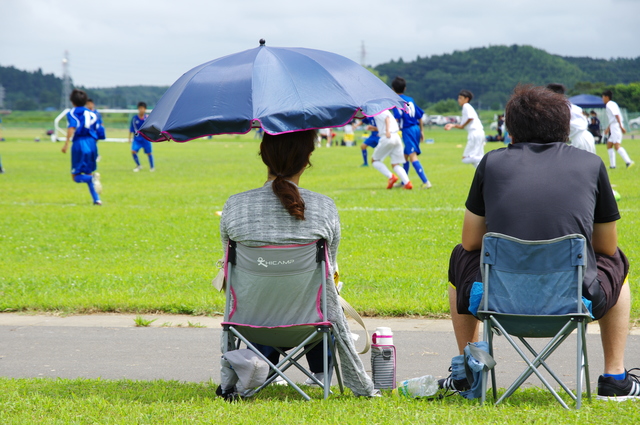 子供のスポーツ応援　美容的負担を感じる母3割超