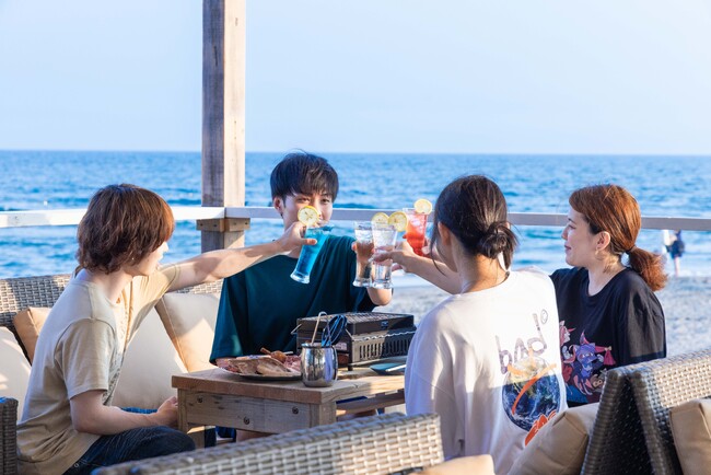 C.STANDブランドから、期間限定の海の家「SEA.STAND」が由比ヶ浜海水浴場に7月4日（土）グランドオープン