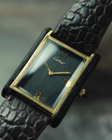 「カルティエ史上、最初で最後のウッドタンク」Cartier Tank Organic Wood 1975sを販売開始。