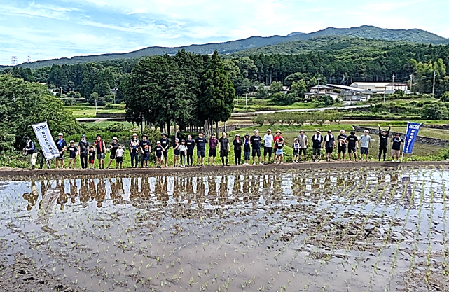 NOK九州、熊本の地下水を育む「水田オーナー制度」の田植えを実施地域の地下水かん養に貢献する取り組みを継続