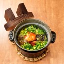 炭焼き厚サーモンといくらの釜めし 2,079円 炭焼き厚サーモンといくらの釜めし 2,079円