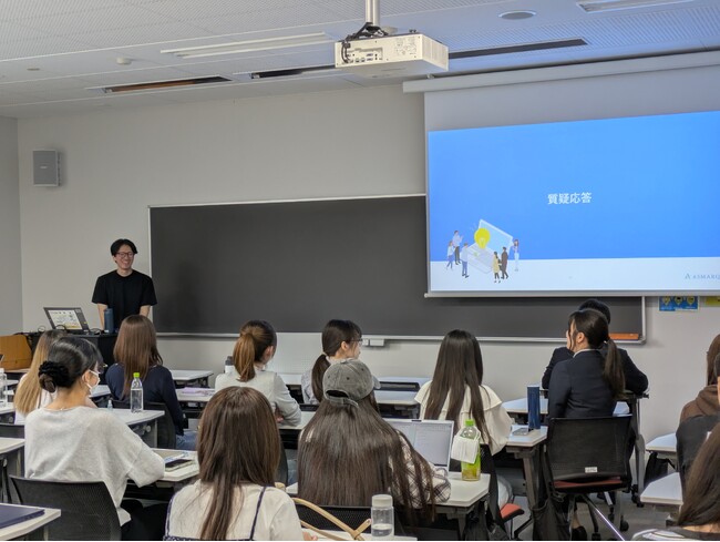 【武蔵野大学】ヒット商品の裏側を知り、学生の視野が広がる　人間科学科でマーケティングリサーチの特別講義を実施　株式会社アスマークと産学連携、実社会を支える調査の力を学ぶ