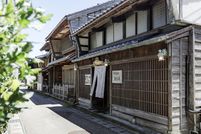 【20名限定】福井の大人旅 歴史薫る三國湊と越前を巡り、伝統工芸士の技と出逢う。至高の食体験から一般非公開の工房まで、ここでしか味わえない“特別な体験”で満たされる贅沢な1泊2日