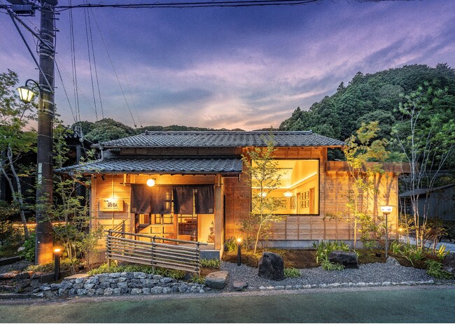 静岡・丸子に夜パフェが楽しめる大人の隠れ家が誕生。匠宿の人気店が移転リニューアル！「The COFFEE ROASTER in WAKAMATSU」が提案する、自然に溶け込む至高のナイトタイム