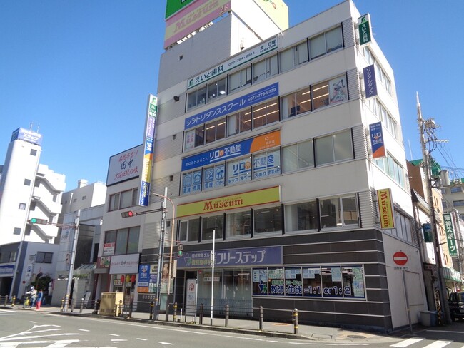 兵庫県伊丹市に個別指導学院フリーステップ「阪急伊丹」教室がリニューアル開校!