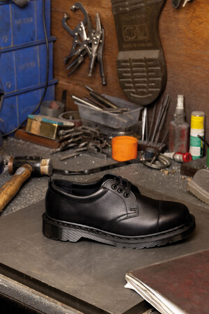 【MHL.】DR.MARTENS FOR MHL. 初コラボレーション