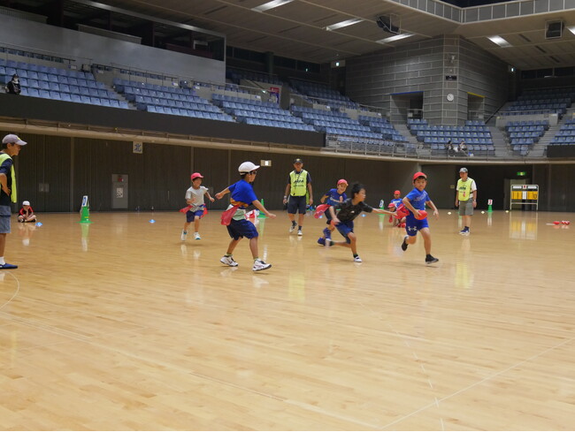 日本一の選手とプレーができる！小学生向けフラッグフットボール教室を、8月19日(水)に開催します。