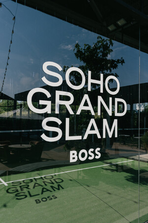プレーのために仕立てる：BOSS、ソーホー・グランドスラムでコートの内外にシグネチャースタイルを披露