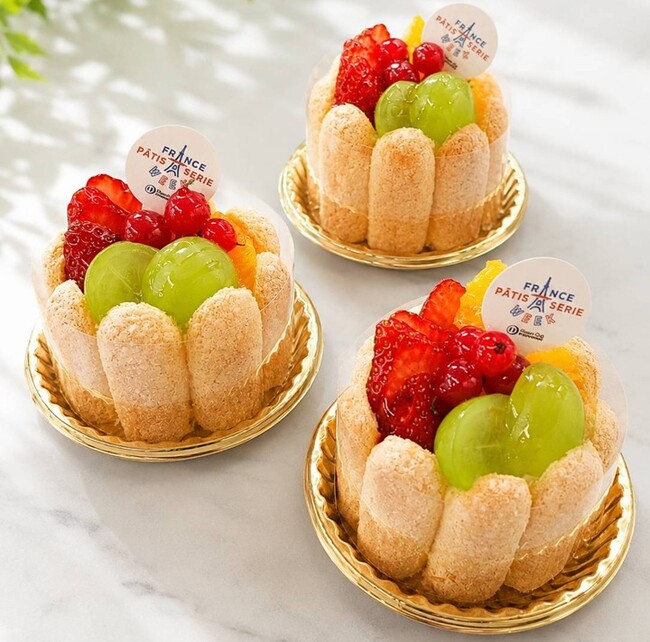 【明治記念館】「ダイナースクラブ フランス パティスリーウィーク2026」7月30日(木)まで期間限定スイーツ「シャルロット・フリュイ」を販売中 - フルーツとチーズムースが織りなす華やかな一品 -