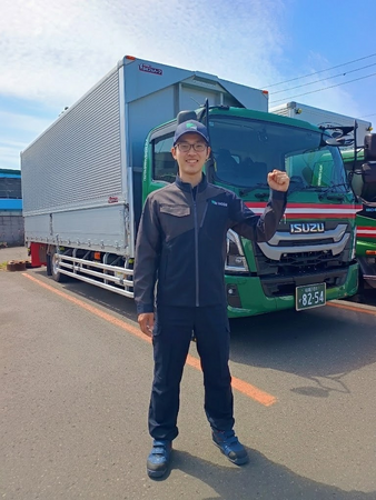 スタッフユニフォームを全面刷新!