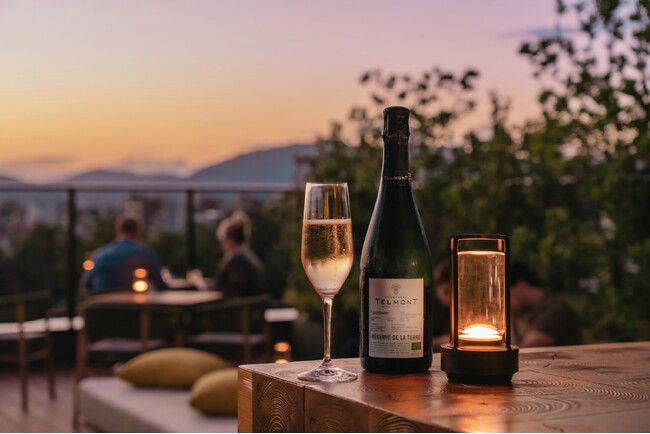 京都の夏夜を彩る一夜限りのシャンパーニュイベント「TELMONT Champagne Rooftop Okuribi Night」をシックスセンシズ 京都で開催