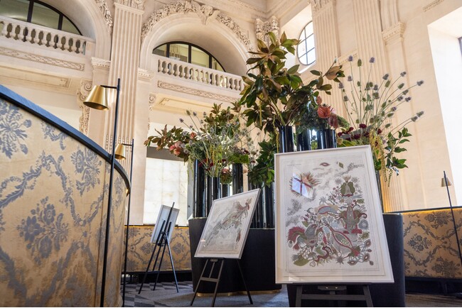 インターコンチネンタル リヨンにて、HERALBONY Art Prize2025グランプリのエヴリン・ポスティックの展覧会が開催